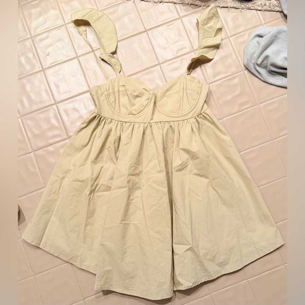 Sky to Moon Jemima Ruffle Baby Doll mini Dress Tan Medium Cotton Fit Flare NWT